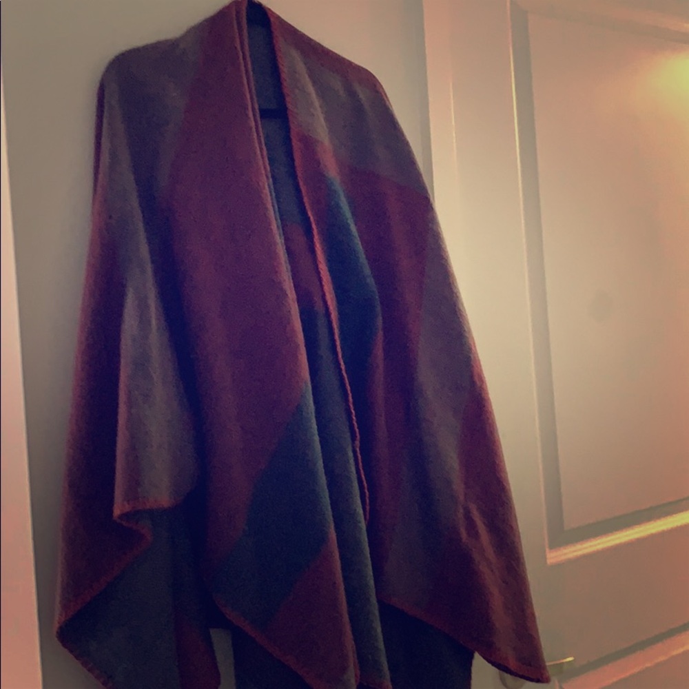 Women’s Wrap/Shawl
